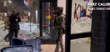 ‘WHERE IS THE LOCAL PD?’ Anti-ICE Rioters Violently Attack Minneapolis Hotel