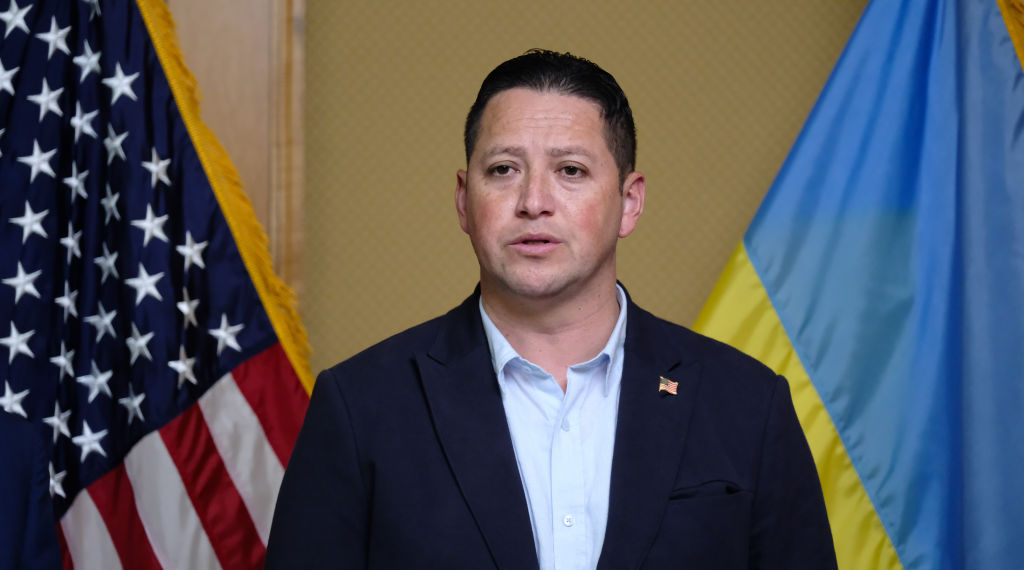 Aide Who Set Herself on Fire at Center of Text Scandal as Texas Lawmaker Refuses to Resign