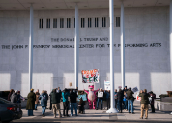 Trump Announces Trump Kennedy Center to Close For 2 Years to ‘Build New and Spectacular Entertainment Complex’