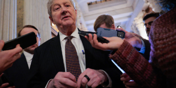 GOP Sen Lauds Fetterman By Calling Him a ‘Total Banger’