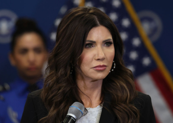 DHS to Roll Out Body Cameras for Minneapolis Officers, Noem Says