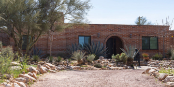 Savannah Guthrie Tells Mother’s Abductor ‘We Will Pay’