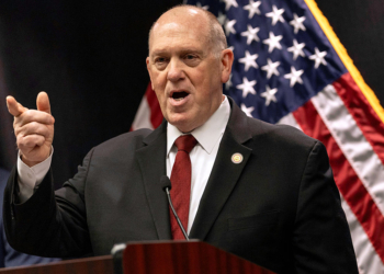 Homan Pulls 700 Federal Agents from Minnesota