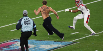 Rookie Takes Down Streaker at Super Bowl