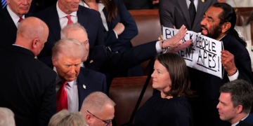 Al Green Escorted Out After Protest During Trump Address