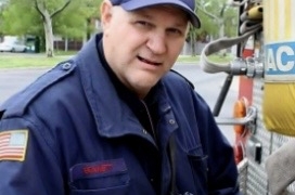 NJ Firefighter Dies After Falling in Icy Delaware River