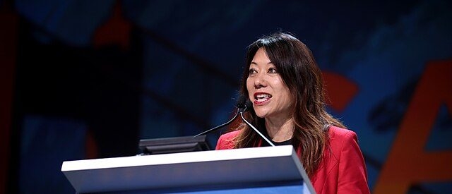 Alleged Bare-Butt Bed-Sharing Dem Treasurer Surges In California Lt Gov Poll