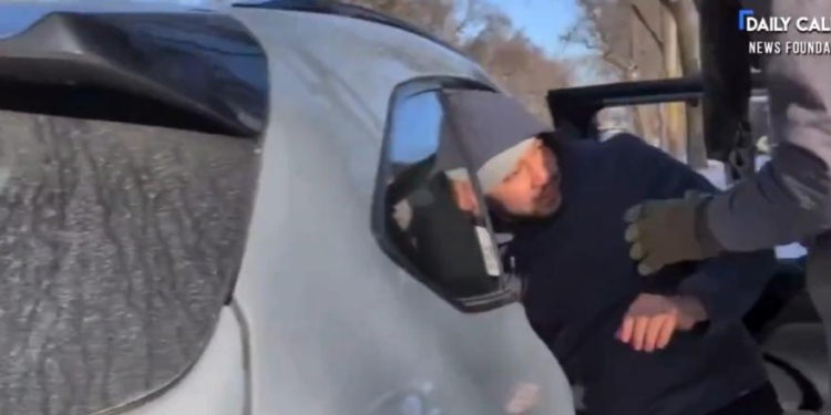 Cops Tear Down Anti-ICE Road Blockade After Reporter Assaulted