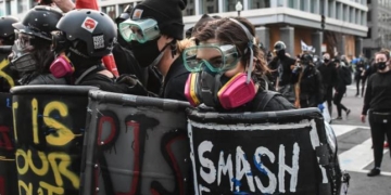 Fed Judge Declares Mistrial In ICE Facility Attack Case Over ‘Politically Charged’ Shirt