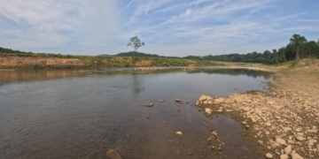 Hospital Builders Meet Literal Definition Of Insanity