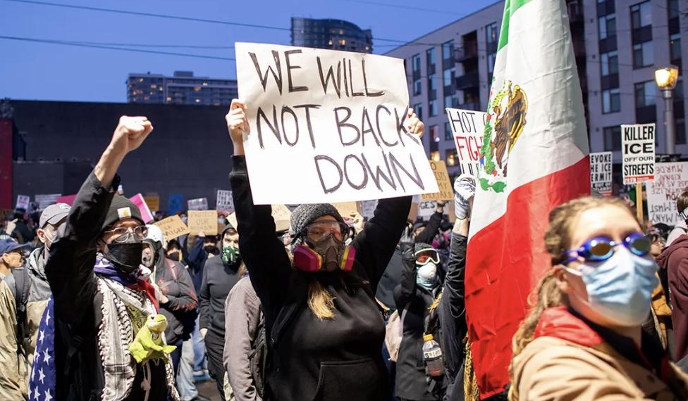 ICE Protesters Create Road Blocks, Demanding ID for Travel