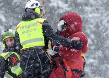 Olympic Skiing Icon Lindsey Vonn Airlifted After Brutal Crash