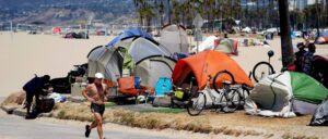 Pookie Pipes and Butcher Knives: Skid Row Residents Tell Officials They’re Killing People
