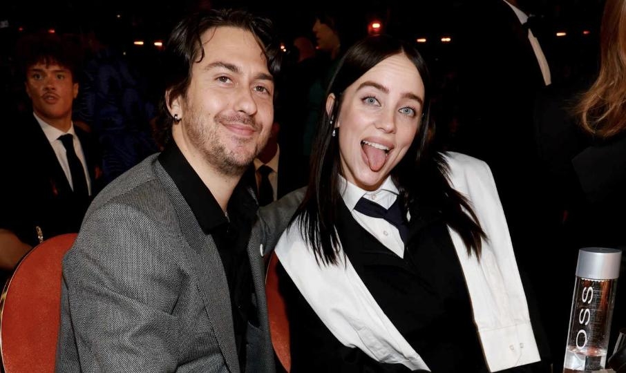 Reporter Attempts To Question Billie Eilish Following Comments She Made About ICE During Grammy’s