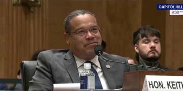 Ron Johnson Screams At Smirking Keith Ellison Over Minnesota Protester Deaths