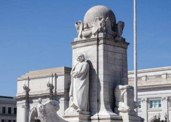 Trump Reportedly Planning To Construct Christopher Columbus Statue Outside White House