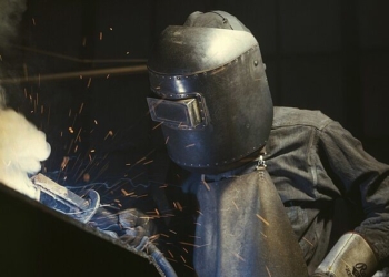 Vast Majority Of Americans Think ‘Stigma’ Around Blue-Collar Work Is Declining: POLL