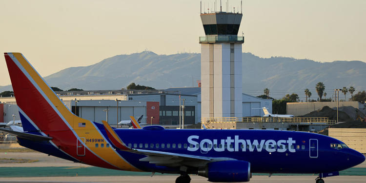 Airline Security Incidents Shake Travelers Across US