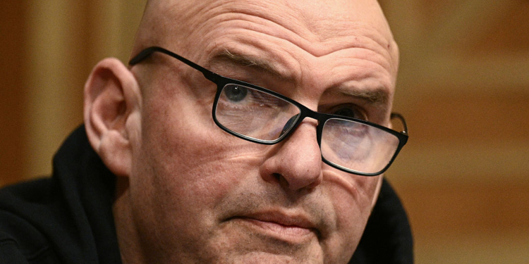 Fetterman ‘Baffled’ Some Senators Not Backing US Strikes in Iran