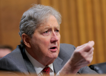 GOP Senator Apologies For US Bombing Iranian Elementary School