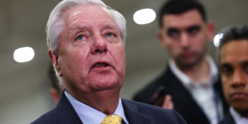 Graham Wants Marines to Seize Kharg Island Like ‘We Did Iowa Jima’