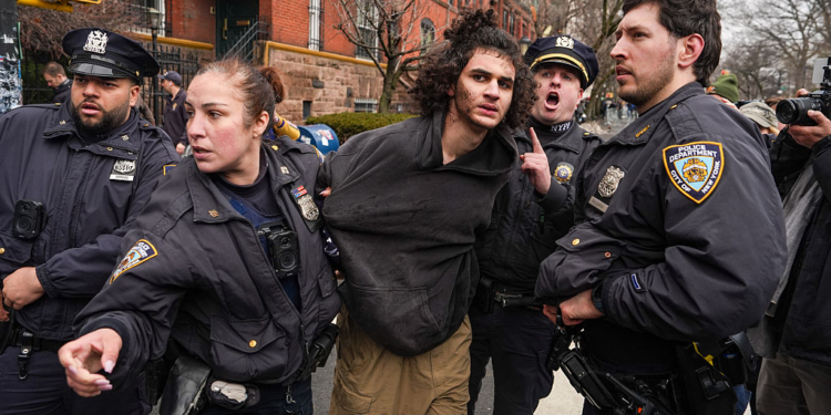 ISIS-Inspired Teens Charged in Failed Bomb Attack at Gracie Mansion Protest