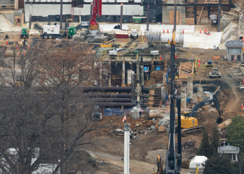 Fed Judge Halts Ballroom Construction 