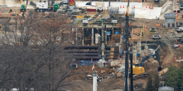 Fed Judge Halts Ballroom Construction 