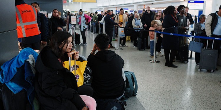 Airport Chaos: TSA Warns Of Massive Delays, Staffing Crisis That Could Lead To Closures