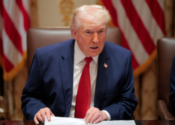 Trump Moves To Pay TSA Agents Amid Airport Chaos