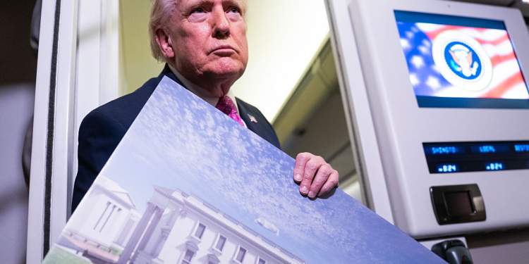 Trump Hypes Ballroom Features