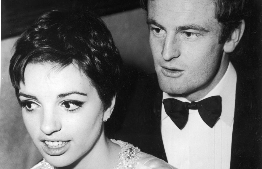 Liza Minnelli Recalls Moment She Discovered Husband With Another Man in New Memoir