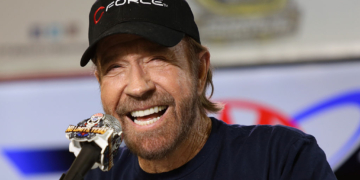 Actor, Martial Arts Legend Chuck Norris Dies at 86