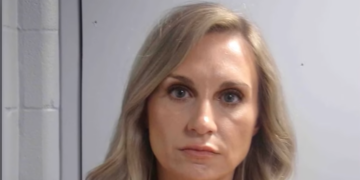 Texts Surface After Former Mayor’s Arrest