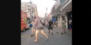 Tourist Brawl Outside Thai Bar Caught on Camera