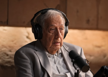 Ex-Air Force Officer Says Mystery Craft Knocked Out Nukes in Chilling Encounter