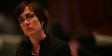 Blue-Haired Lesbian Lawmaker Tries To Stop Police From Solving Crimes