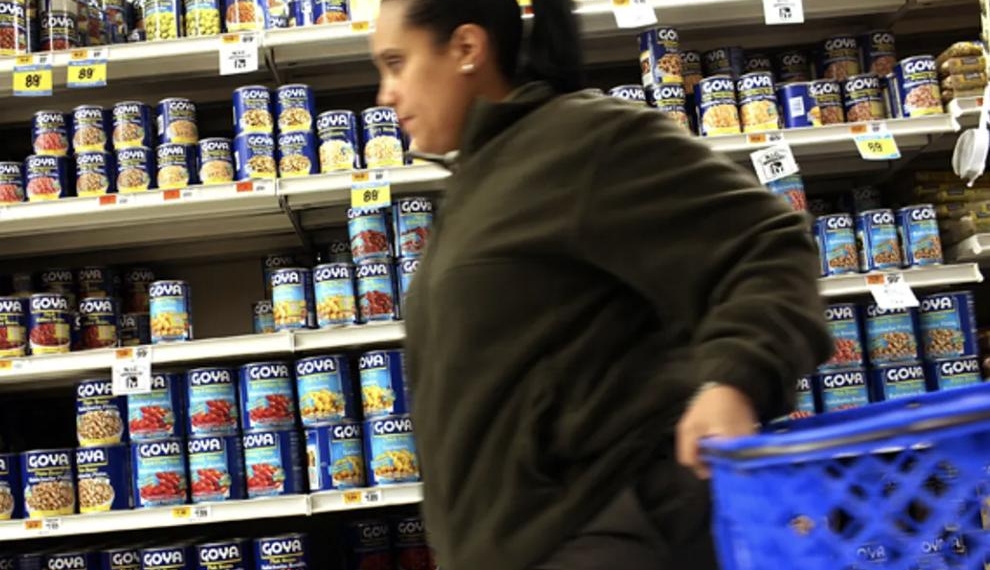 Census Data Reveals How Many Immigrant Households Are On Welfare