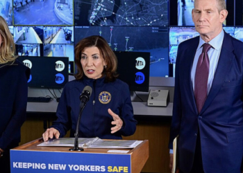 Feds Probe Hochul Aide, City Councilwoman Sister For Alleged Migrant Shelter Bribery Scheme