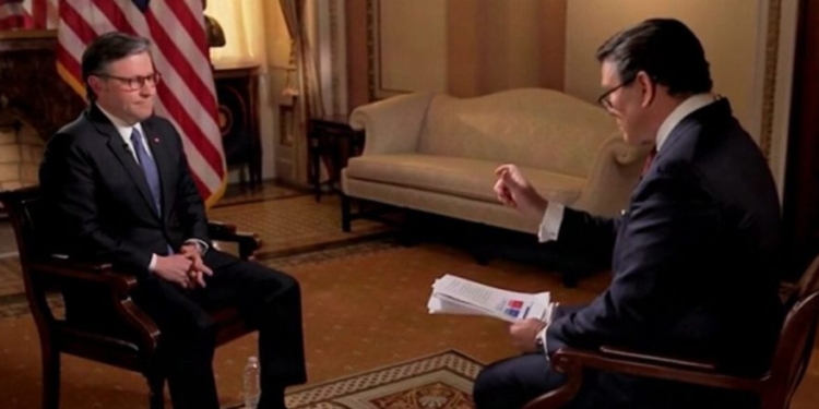 Mike Johnson Says Mar-a-Lago Flip Won’t Affect Midterms