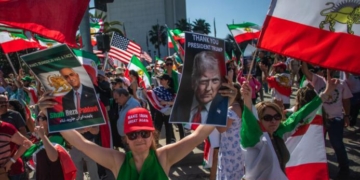 News Reporter Covers Crowd Respond Praising Trump And Israel After Iran Strike