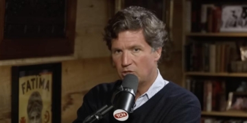 Pro-Iran War Activists Drum Up Baseless Conspiracy Theory About Tucker Carlson