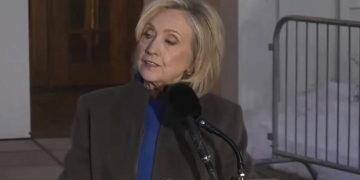 Reporter Asks Hillary Clinton Why Ghislaine Maxwell Was At Chelsea’s Wedding And Her Reaction Speaks Volumes