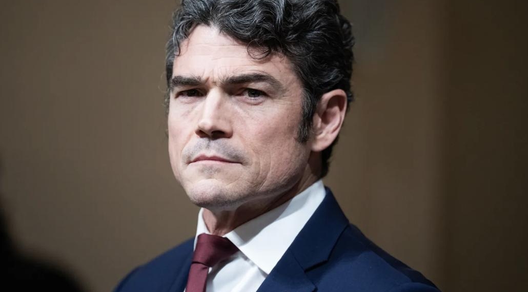 Trump Comments On Kent Resignation