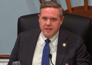 Trump Reendorses ‘RINO’ Congressman He Unendorsed Less Than A Month Ago