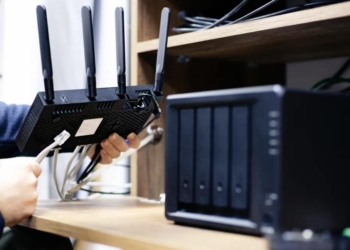 US Cracks Down On Foreign Devices Citing Security Risk