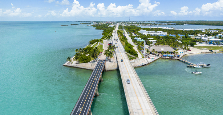4-Year-Old Nearly Drowns While Senate Candidate Father Sits at Florida Bar, Faces Felony Charges
