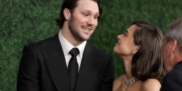 Steinfeld, Allen Welcome First Child