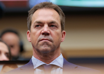 Noem Neighbors Respond to Cross-Dressing Allegations