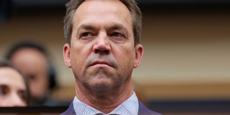 Noem Neighbors Respond to Cross-Dressing Allegations